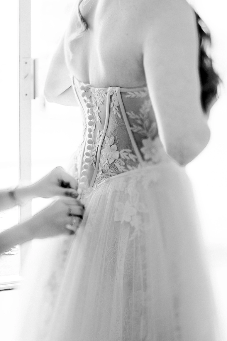 Sarah & David - First Look 43